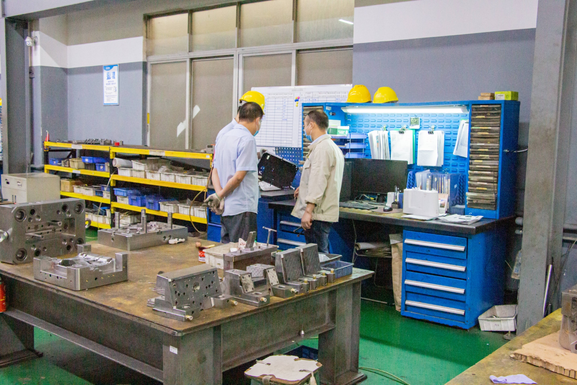 广东永超塑胶模具厂家开模车间实拍图片