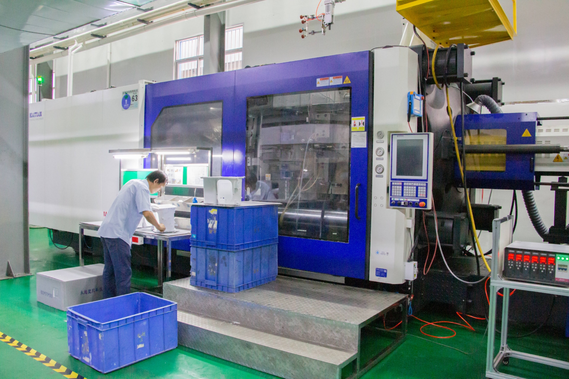 广东永超注塑模具加工厂家注塑加工车间实拍图片