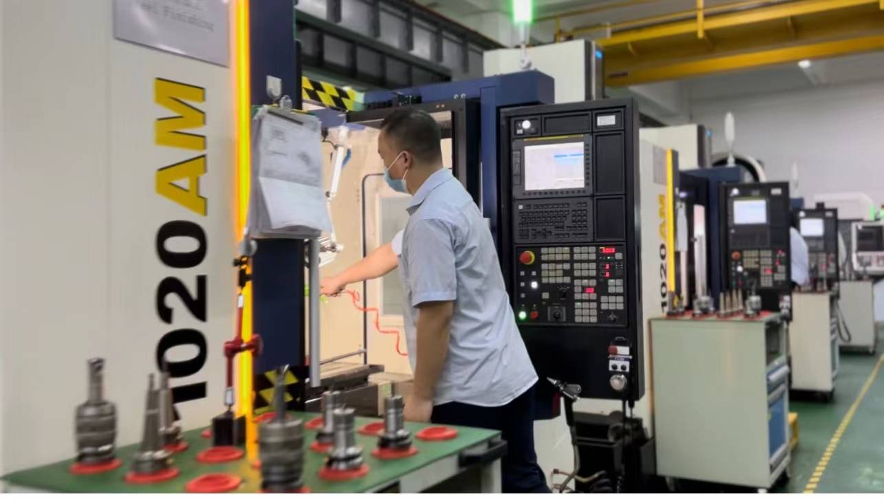 广东永超注塑模具加工厂家模具制造车间实拍图片