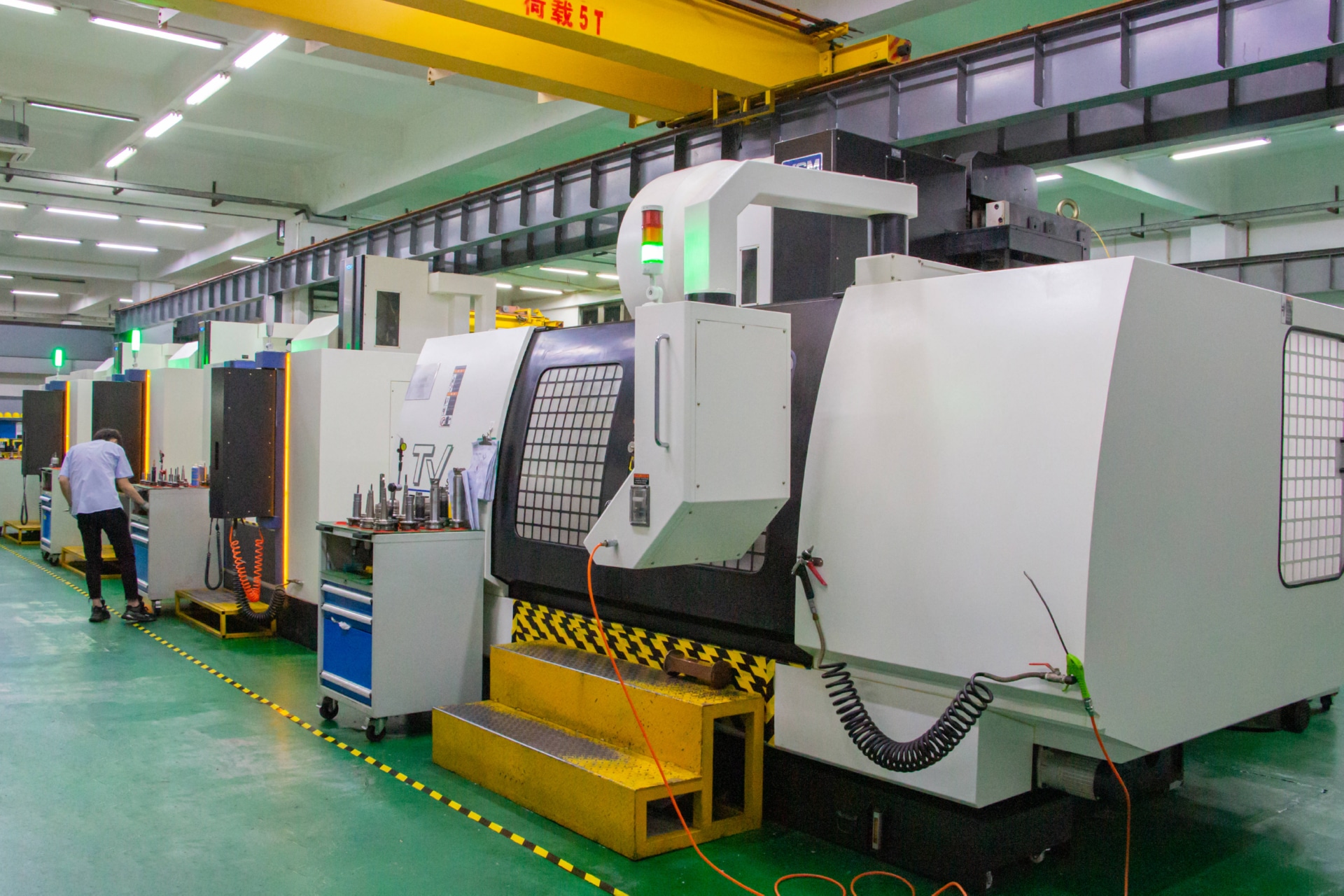 广东永超注塑模具加工厂家模具制造车间实拍图片