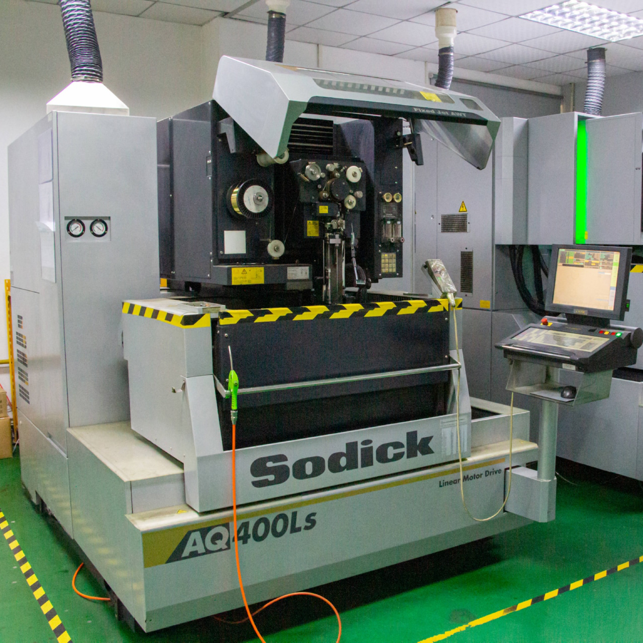 广东永超注塑模具加工厂家模具制造车间实拍图片